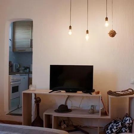 Appartamento BGMignonne, so cozy, so relaxing, so near center Belgrado Esterno foto